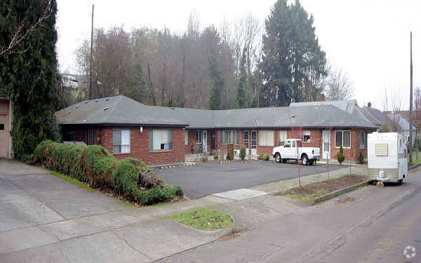 Building Photo - 3386 SE Waverleigh Blvd