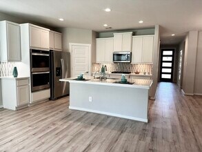 Building Photo - 29243 Pikes Peak Dr Building Photo - 29243 Pikes Peak Dr