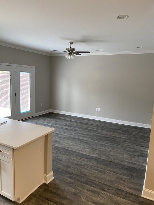 7322 Ripple Creek Way, Knoxville, TN 37918 Townhome Rentals in