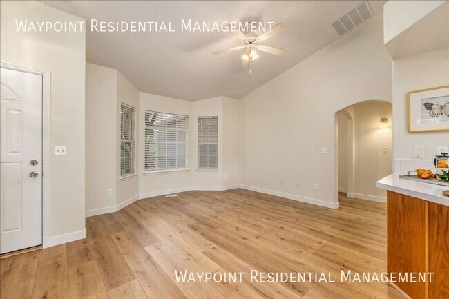 Foto del edificio - 1095 N Marsh Hawk Pl