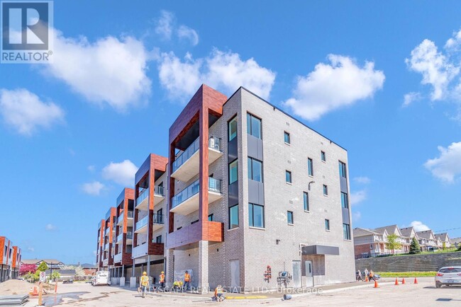 Building Photo - 408-408 Dundas St S