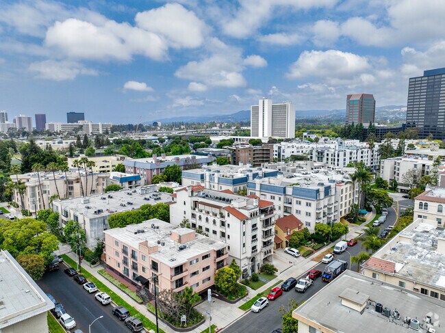 Foto del edificio - 1389 Midvale Ave