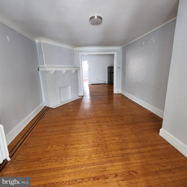 Building Photo - 5645 Diamond St