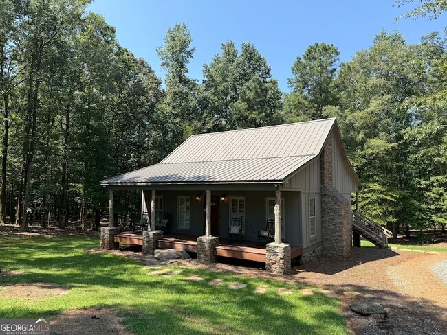 Building Photo - 2323 Pleasant Valley Rd
