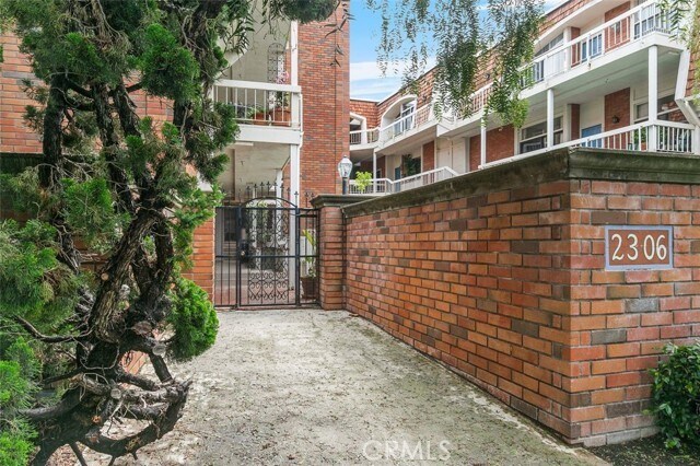 Building Photo - 2306 Palos Verdes Dr W