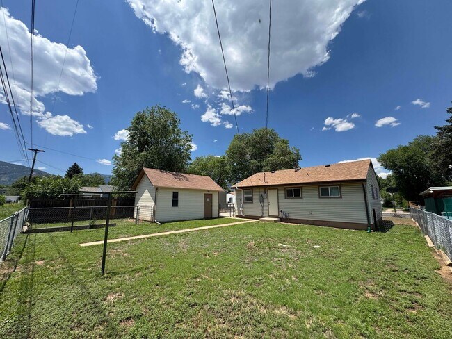 Foto del edificio - 2 Bedroom Ranch with 1 Car garage
