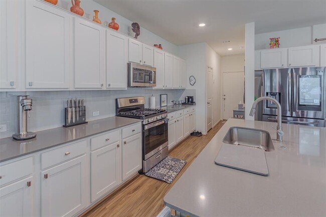 Building Photo - 1123 Winifred Dr