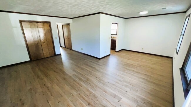 Foto del edificio - 520 Circle Pine Dr