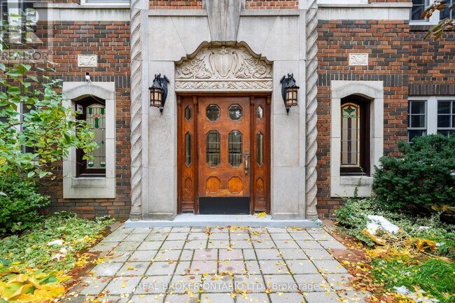 Photo du bâtiment - 480 Oriole Pkwy