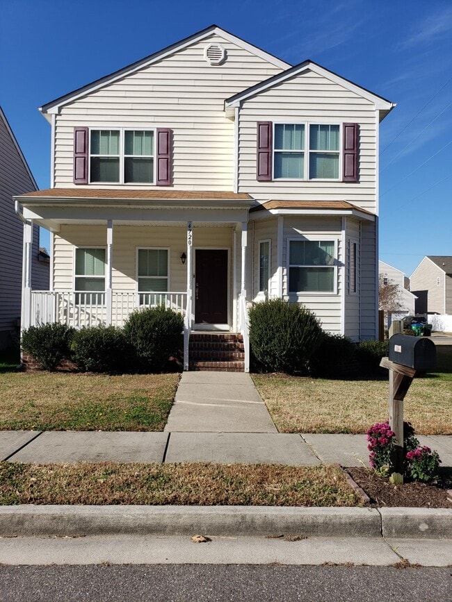 Front of House - 4720 Erin Crescent St