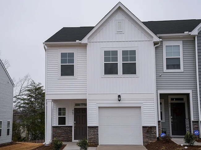 Building Photo - 469 Fran Dr