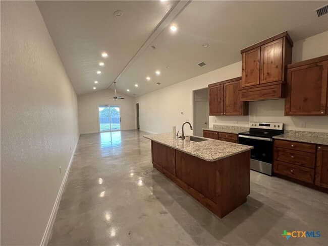 Building Photo - 274 Kerlick Ln