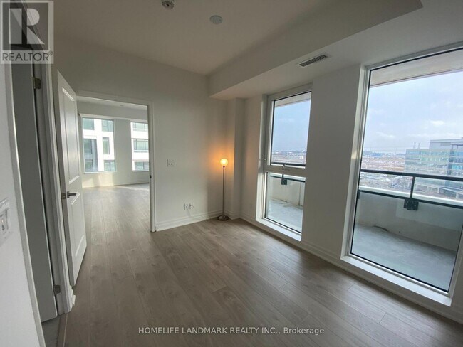 Building Photo - 10 Rouge Valley Dr W