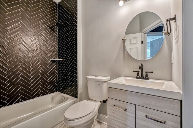 Photo - 2631 Loyola Northway Townhome