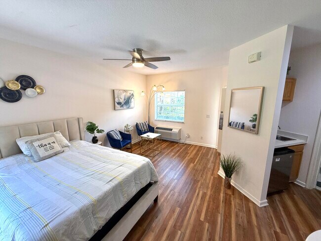 Foto del edificio - 8316 Mulligan Cir