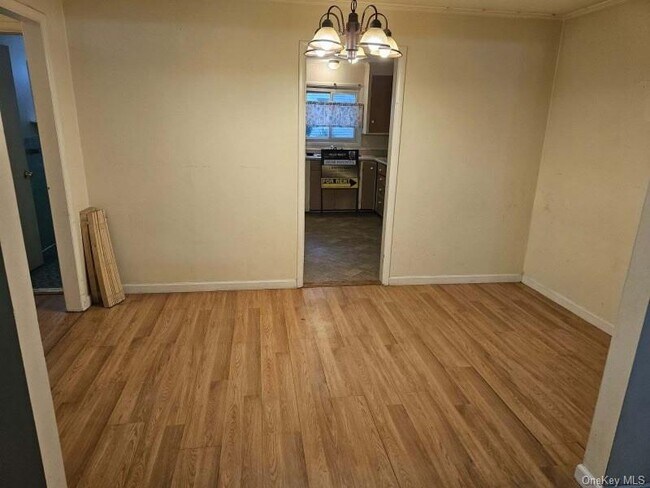 Building Photo - 28 Idlewild Park Dr
