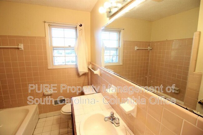 Building Photo - 1217 Faraway Dr