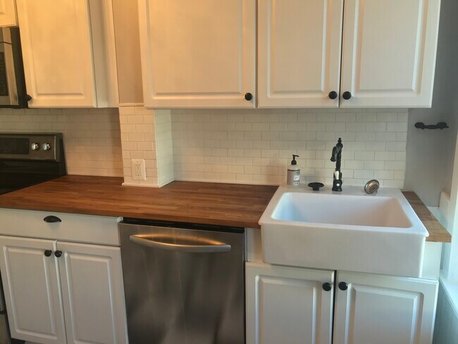 Kitchen - 17 Chester St