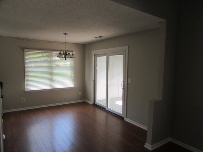 Building Photo - 2538 Dalston Ln