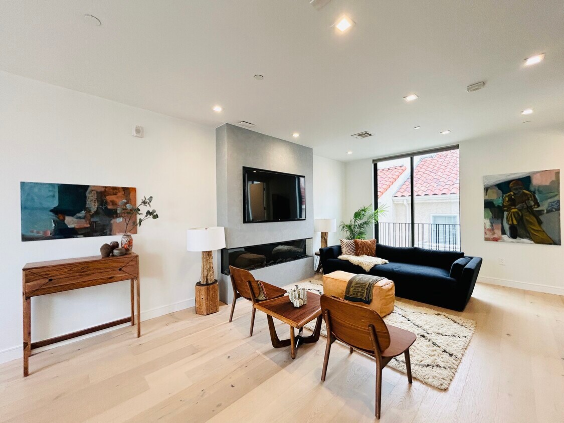 Foto principal - 2432 Penmar Ave