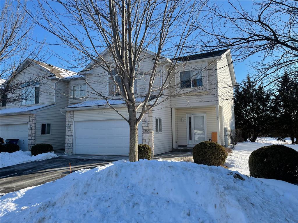 Building Photo - 700 Bradbury Cir