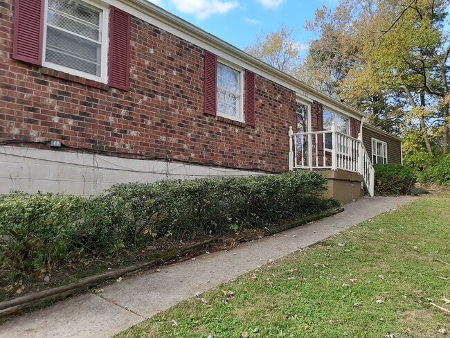 Foto del edificio - 105 Travis St