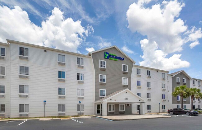 Foto del edificio - Furnished Studio-Fort Myers