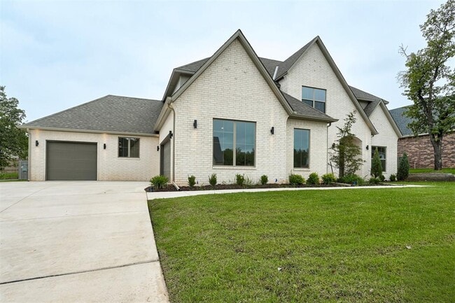 Building Photo - 4616 Maple Rdg Dr