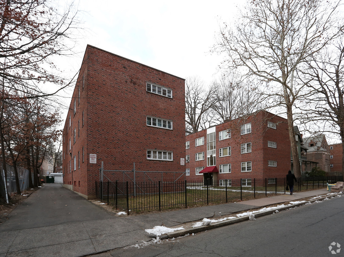 Building Photo - Asylum Hill