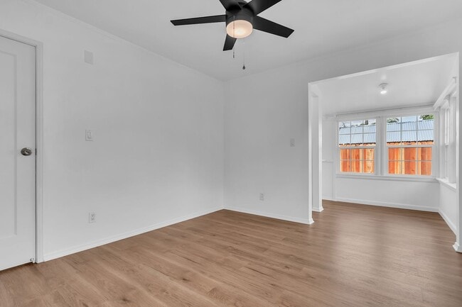 Foto del edificio - 8549 5th St