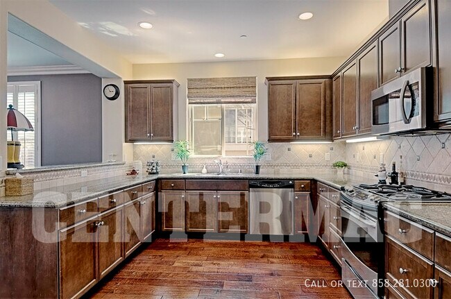 Foto del edificio - 10777 Canyon Grove Trail