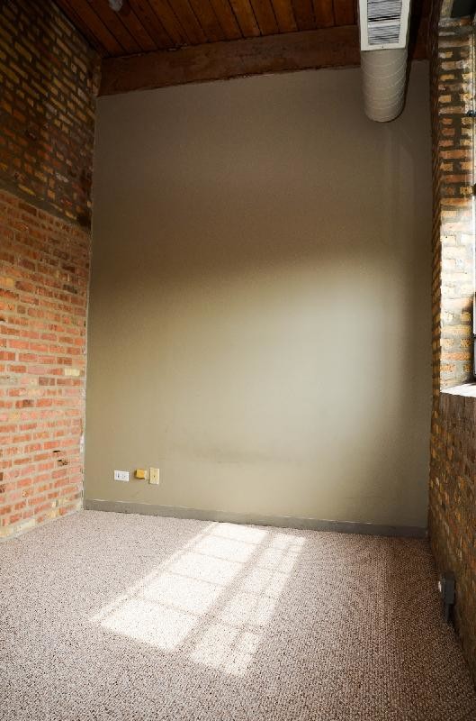 Building Photo - 924 W Huron St