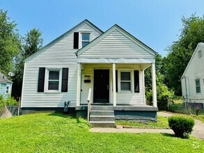 Building Photo - 2703 Narragansett Dr