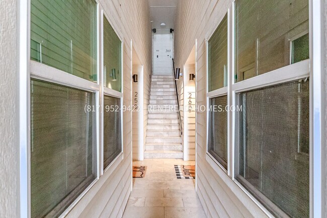 Foto del edificio - 251 S Mill St