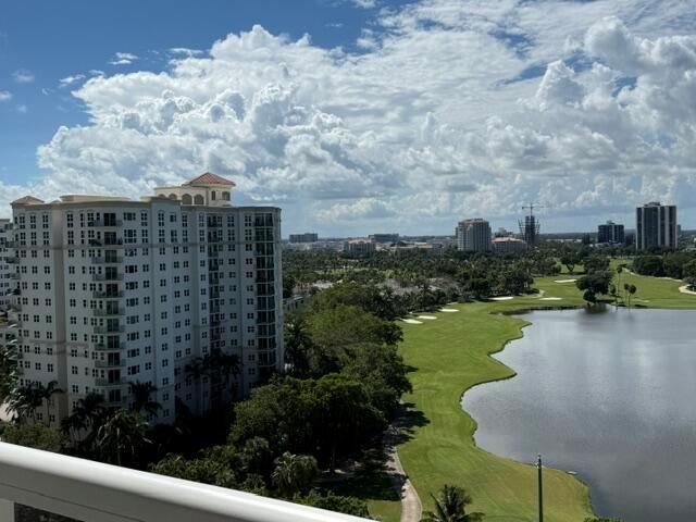 Foto del edificio - 20185 E Country Club Dr