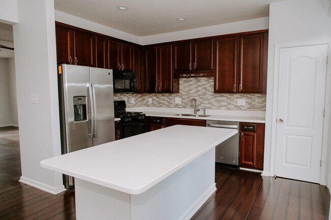 Foto del edificio - 110 Quinton Oaks Cir