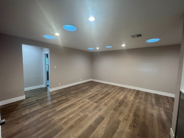 Building Photo - 9372 Vena Ave