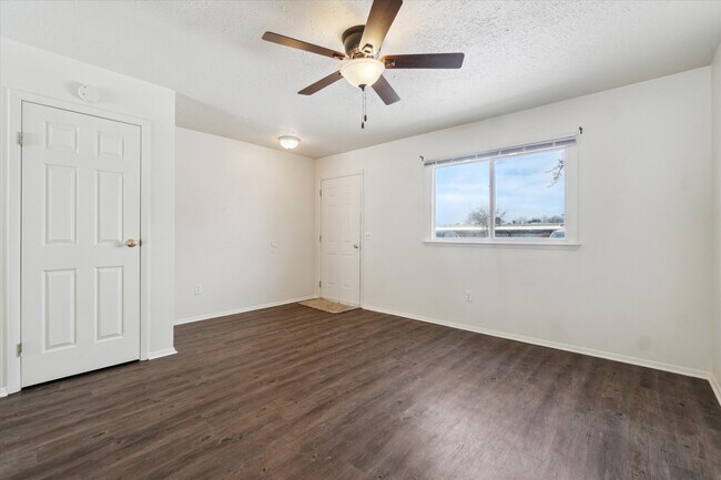 Foto del edificio - Heather Lane Apartments