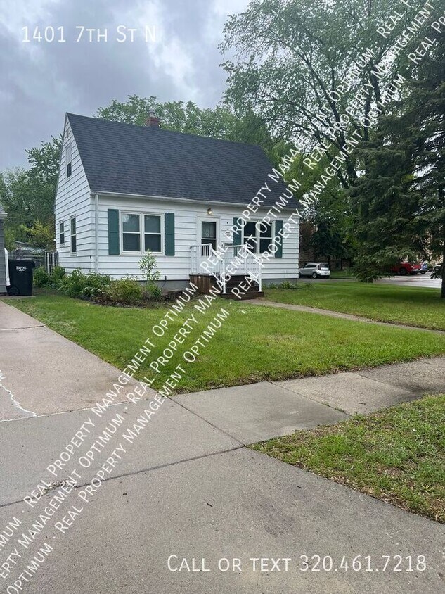 Primary Photo - 1401 7th St N