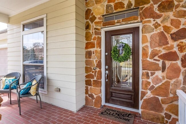 Building Photo - 27 S Mews Wood Ct