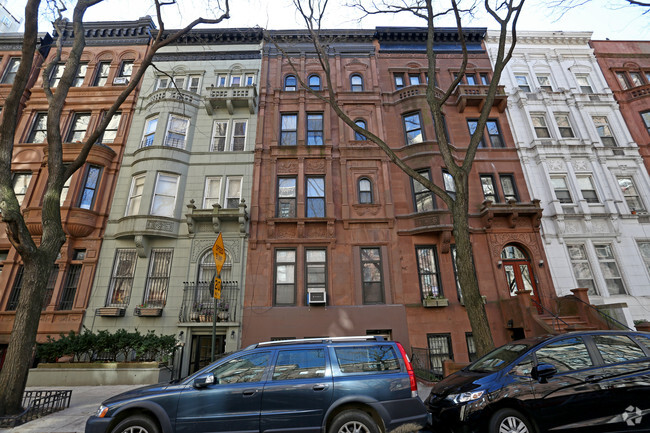 Building Photo - 14 West 90th Street