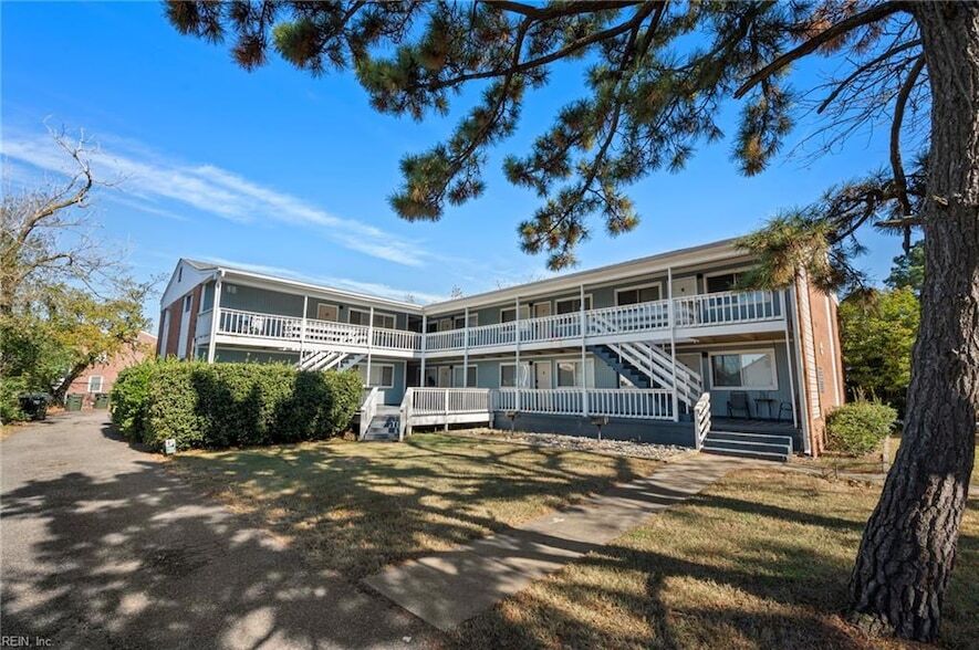 Foto principal - 1226 Little Bay Ave