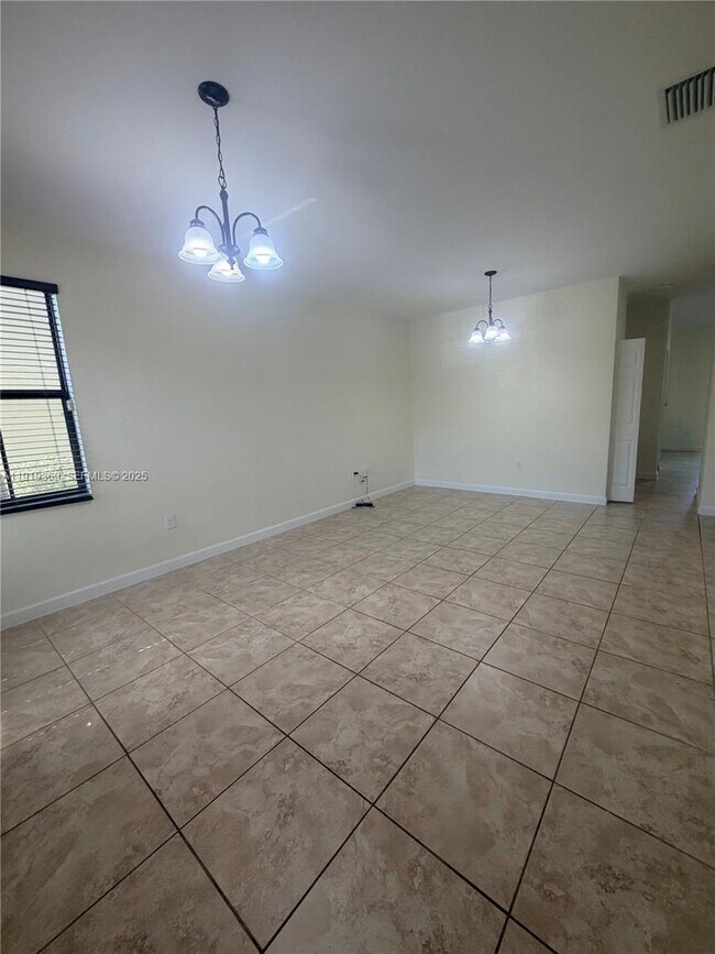 Foto del edificio - 11347 SW 232nd Terrace