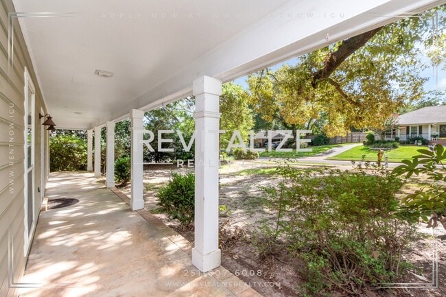 Building Photo - 2949 Cloverland Ct