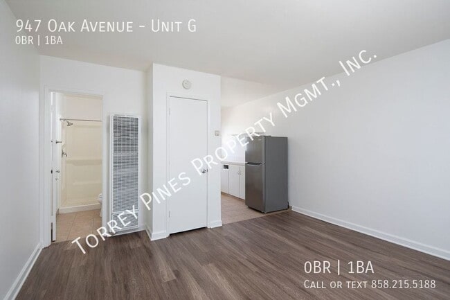 Building Photo - 947 Oak Ave