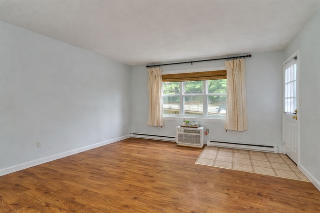 Living Room2 - 14 Flintlock Ln