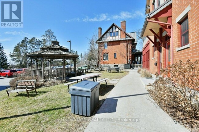 Building Photo - 3773 Carp Rd