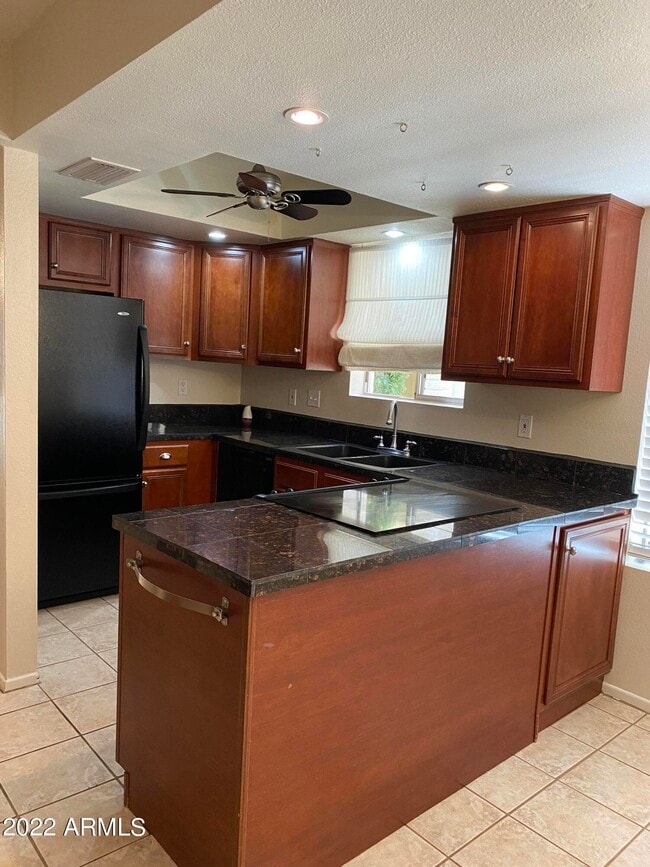 Foto del edificio - 4925 N 73rd St