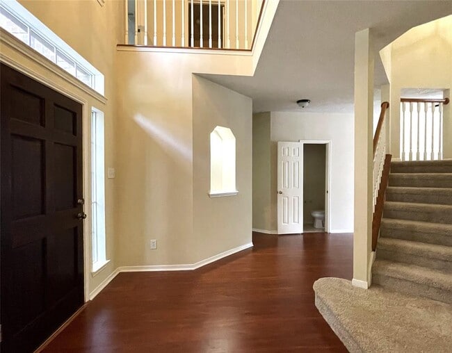 Building Photo - 1723 Rustic Oak Ln