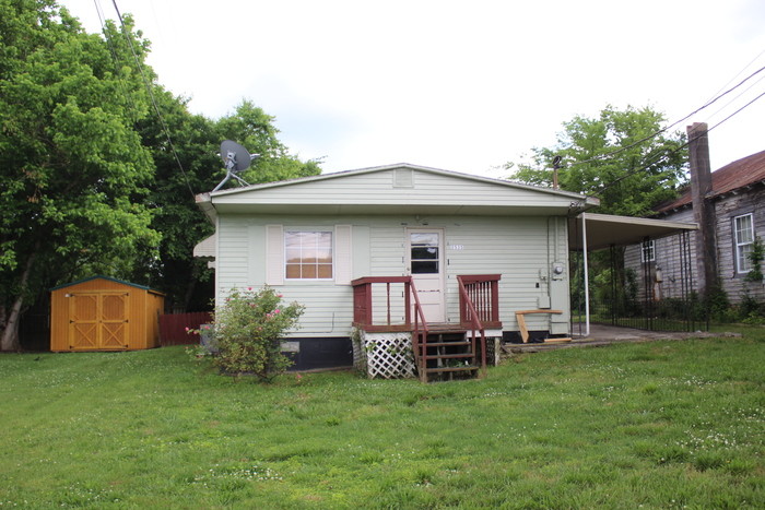 Primary Photo - Charming Home in Great School Zone